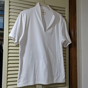 Orvis elegant cut collar white tshirt